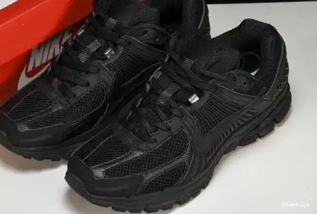 VOMERO NIKE ZOOM (2023) 5 Triple Black BV1358-003 0609